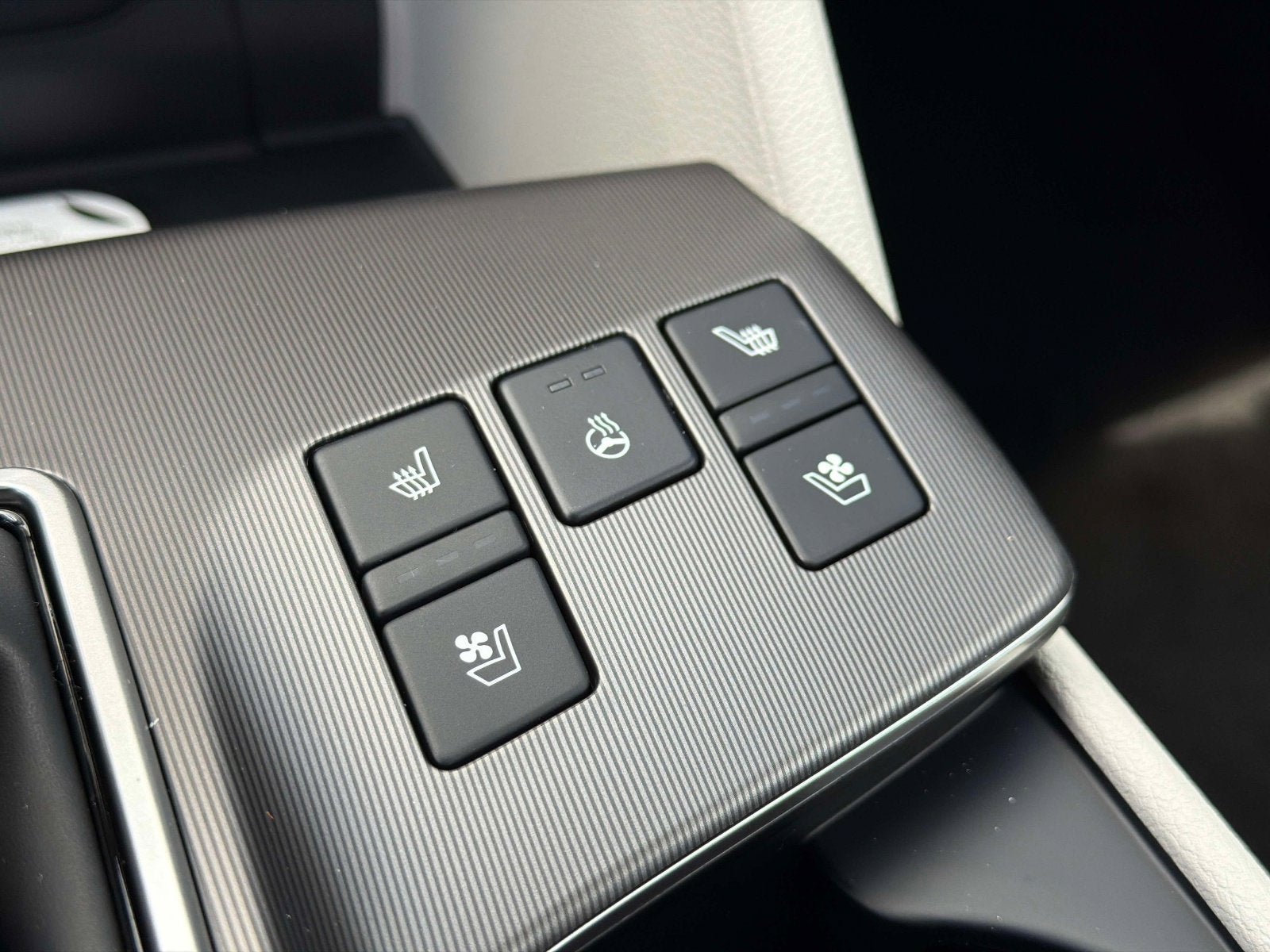 New 2026 Kia Sportage SX FWD image 25