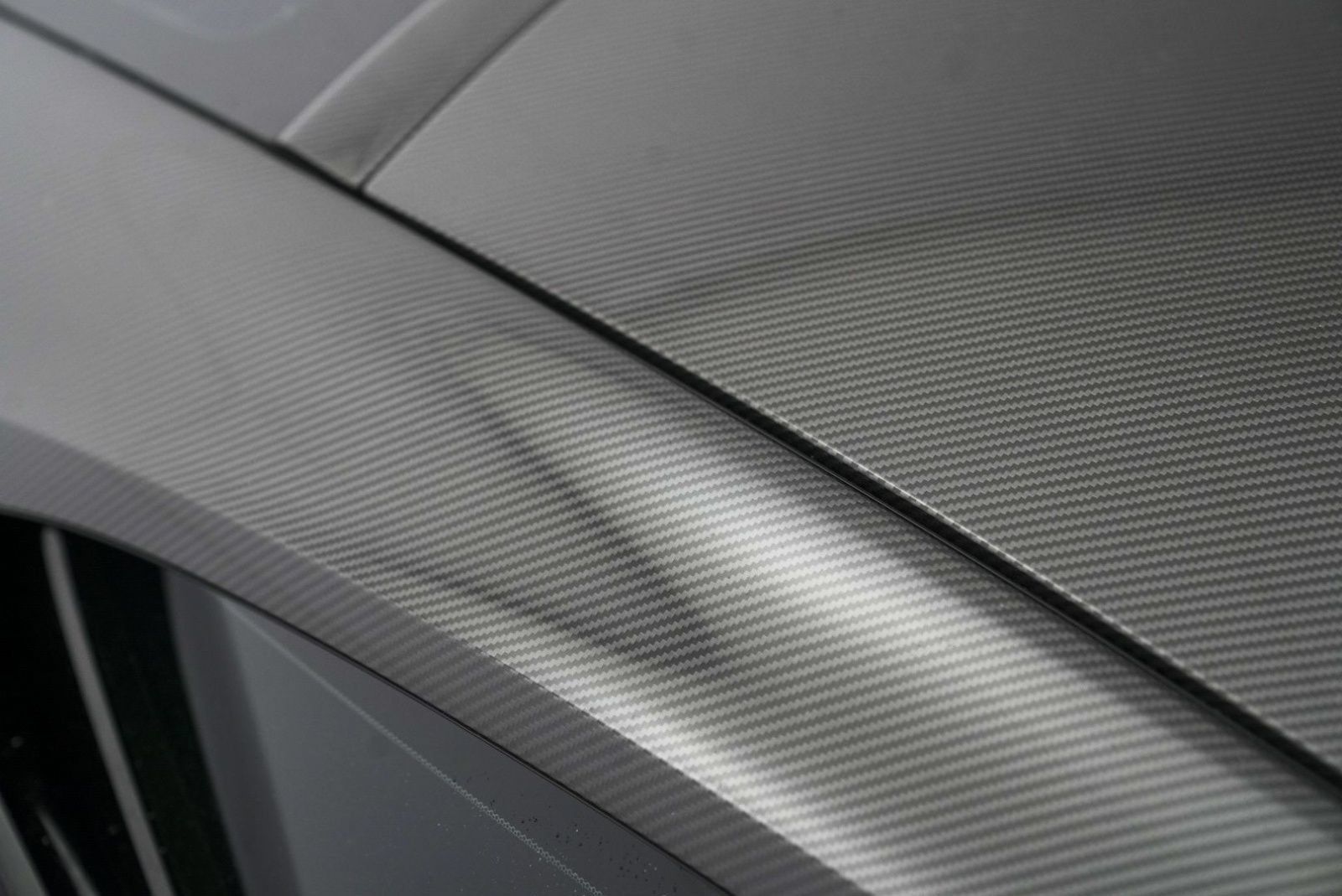 Used 2023 Aston Martin DBS Coupe RWD image 11