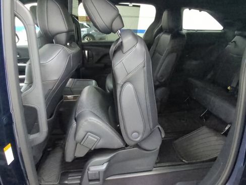 Used 2026 Toyota Sienna Platinum AWD/4WD image 26