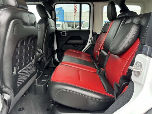 Used 2023 Jeep Wrangler Unlimited Rubicon 4xe AWD/4WD image 24