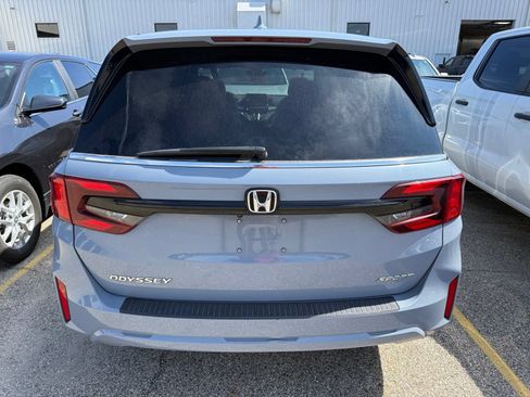Used 2025 Honda Odyssey Sport-L image 3