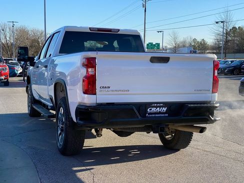 Used 2025 Chevrolet Silverado 2500 Custom w/ Custom Value Package image 7