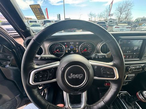 Used 2018 Jeep Wrangler Unlimited Rubicon AWD/4WD image 25