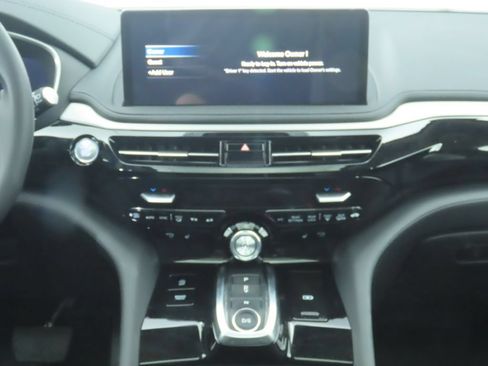 Used 2026 Acura MDX FWD image 16