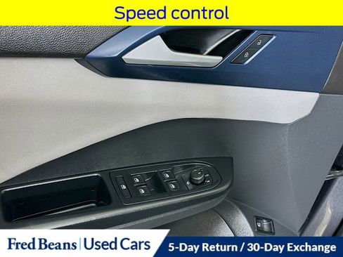 Used 2023 Volkswagen Taos SE image 20