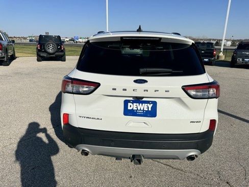 Certified 2022 Ford Escape Titanium w/ Class II Trailer Tow Package image 7