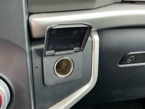 Certified 2023 Ford Expedition Max XLT image 38