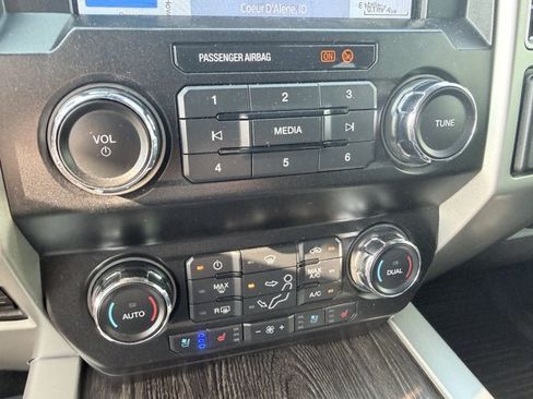Used 2020 Ford F350 Lariat w/ Lariat Ultimate Package AWD/4WD image 6