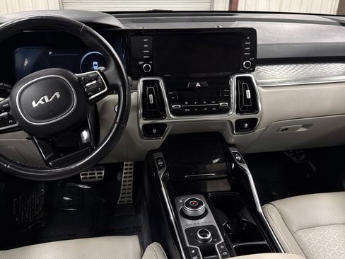 Used 2023 Kia Sorento SX Prestige image 21