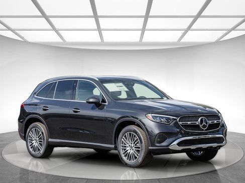 New 2026 Mercedes-Benz GLC 300 4MATIC image 5