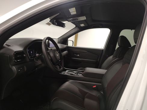 New 2026 Honda Pilot Black Edition image 9