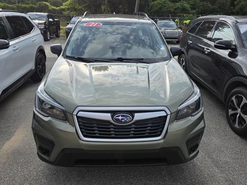 Used 2021 Subaru Forester AWD/4WD image 2