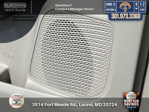 Used 2024 Chrysler Pacifica Touring-L FWD image 30