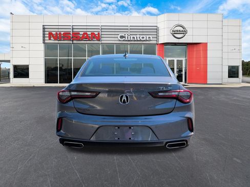 Used 2022 Acura TLX w/ Technology Package FWD image 4