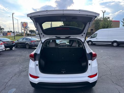 Used 2017 Hyundai Tucson SE image 7