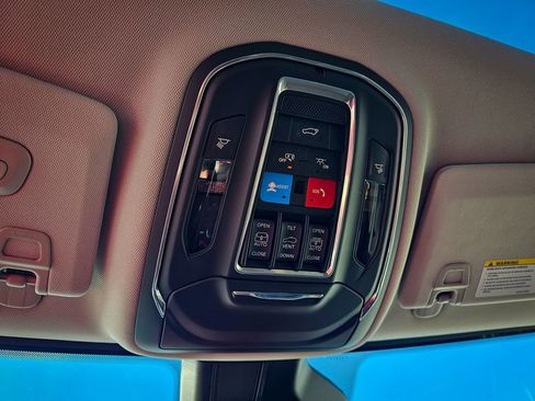 Certified 2024 Jeep Grand Cherokee L Limited image 31