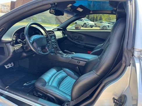 Used 2001 Chevrolet Corvette Coupe w/ Preferred Equipment Group2 RWD image 14