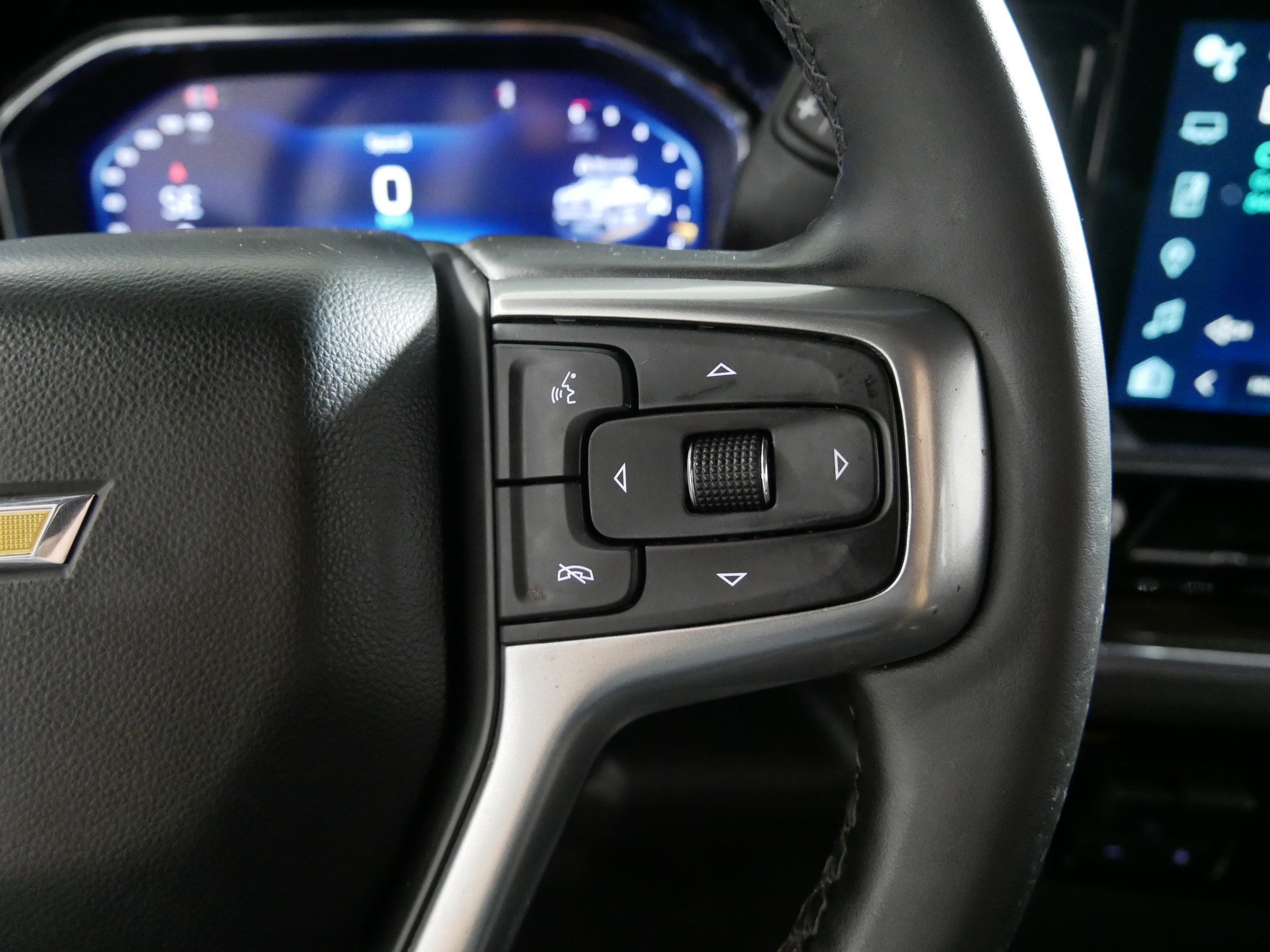 Used 2024 Chevrolet Silverado 1500 LT w/ Z71 Off-Road Package AWD/4WD image 28