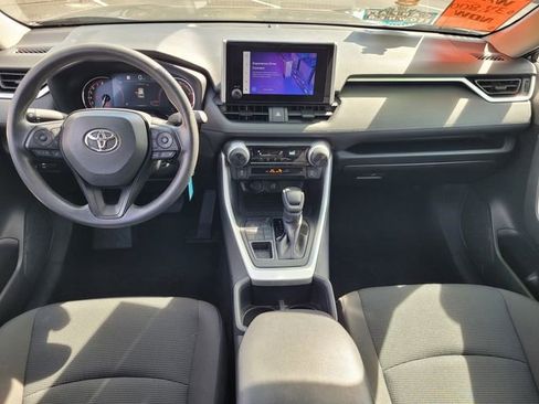 Used 2025 Toyota RAV4 LE image 9