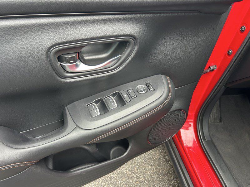 Used 2024 Honda HR-V Sport image 9