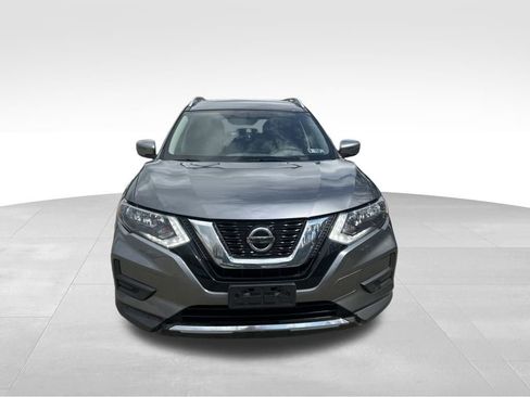 Used 2018 Nissan Rogue SV image 9