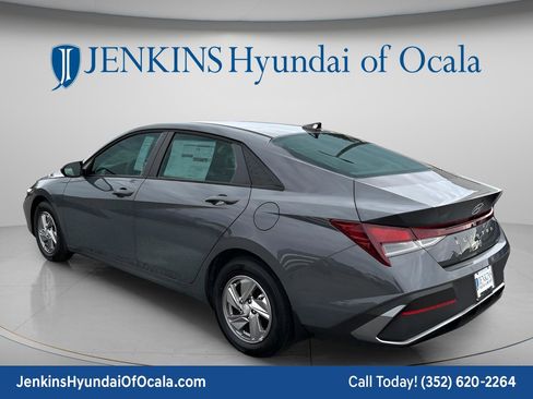 New 2026 Hyundai Elantra SEL Sport Premium FWD image 6