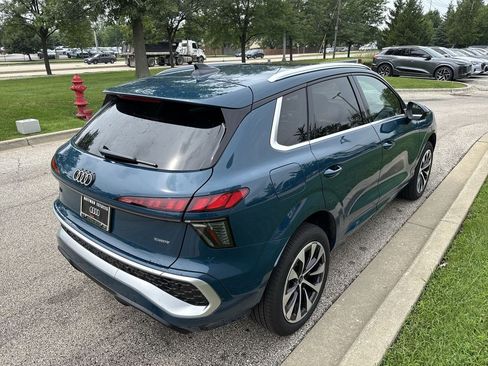 New 2026 Audi Q3 quattro 2.0T AWD/4WD image 36
