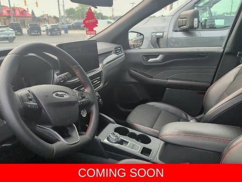 Used 2024 Ford Escape ST-Line w/ Tech Pack #1 AWD/4WD image 4