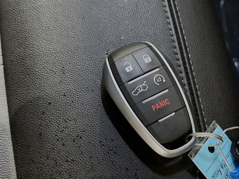 Used 2024 Alfa Romeo Stelvio Sprint image 36