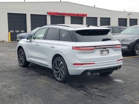 New 2026 Lincoln Corsair Grand Touring image 3