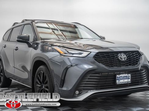Used 2023 Toyota Highlander XSE AWD/4WD image 1