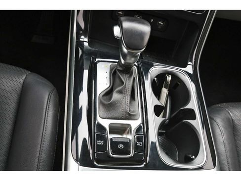 Used 2023 Kia Carnival SX Prestige FWD image 24