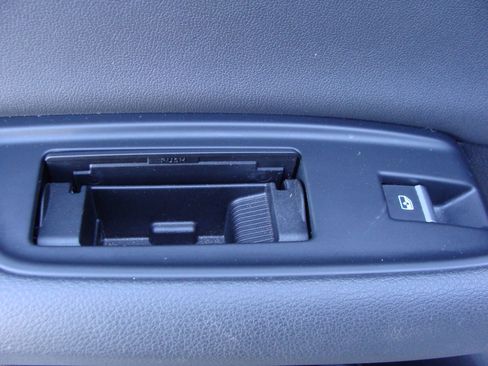 Used 2019 Audi Q8 Premium w/ Convenience Package image 38