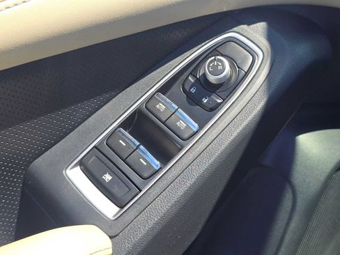 Used 2019 Subaru Ascent Limited AWD/4WD image 23