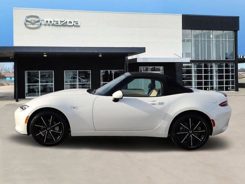 New 2025 MAZDA MX-5 Miata Grand Touring image 3