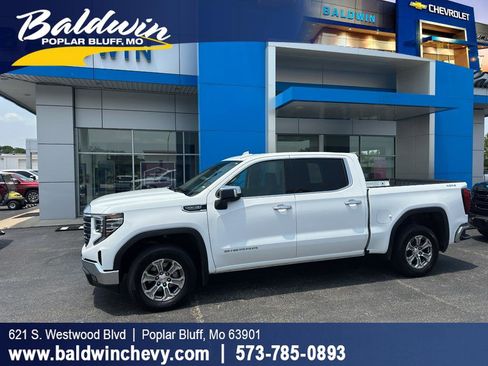 Used 2025 GMC Sierra 1500 SLT image 1