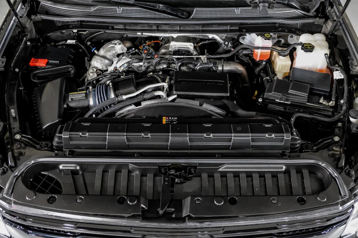 Used 2025 Chevrolet Silverado 3500 High Country w/ High Country Premium Package AWD/4WD image 53
