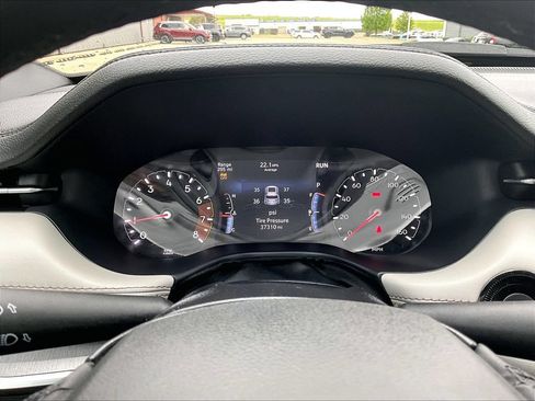 Used 2025 Jeep Compass Limited AWD/4WD image 17