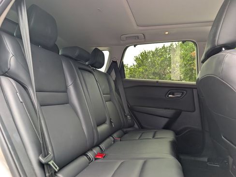 Used 2023 Nissan Rogue SL w/ SL Premium Package FWD image 19