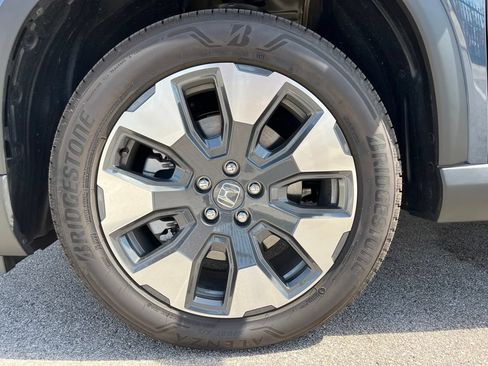 Used 2026 Honda Pilot Elite image 13