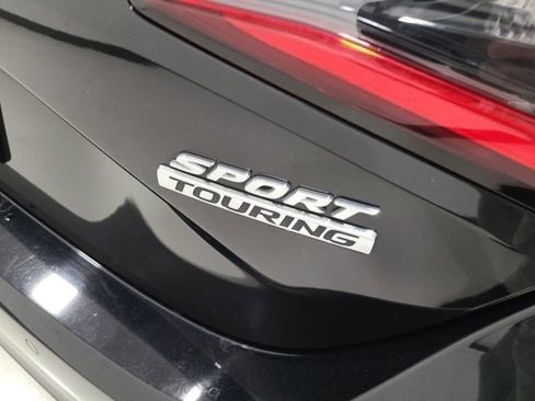 Used 2022 Honda Civic Sport Touring image 8