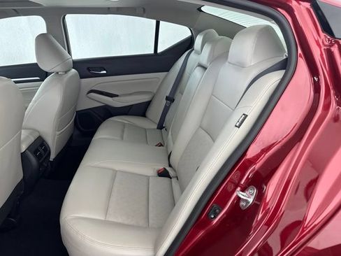 Certified 2023 Nissan Altima 2.5 SL FWD image 25