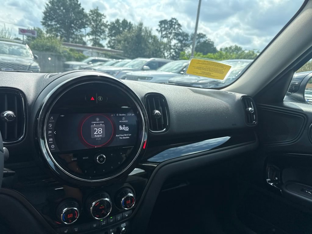 Used 2024 MINI Cooper Countryman S w/ Premium Package AWD/4WD image 9