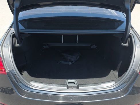 Used 2022 Mercedes-Benz C 300 Sedan image 9