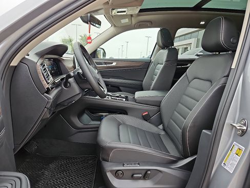 New 2026 Volkswagen Atlas SEL image 12