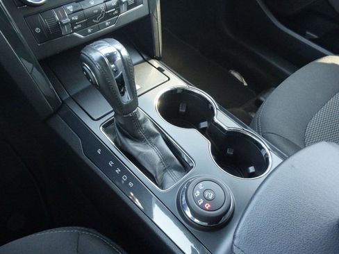 Used 2018 Ford Explorer XLT w/ Equipment Group 201A image 20