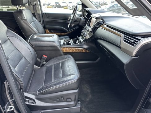 Used 2015 GMC Yukon XL Denali w/ Premium Package image 33