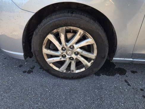 Used 2012 MAZDA MAZDA5 Sport image 21