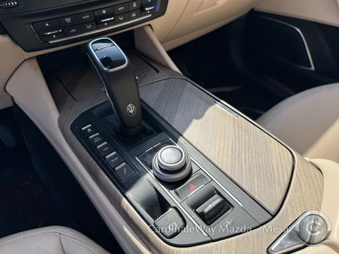 Used 2019 Maserati Levante GranLusso AWD/4WD image 25