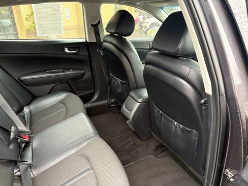 Used 2018 Kia Optima S w/ Panoramic Sunroof Package image 21